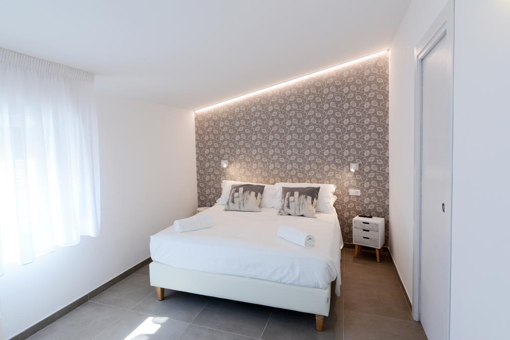 Miramed Rooms 泰尔莫利 外观 照片